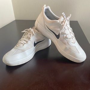 Barely Worn Nike Nyjah Sneakers